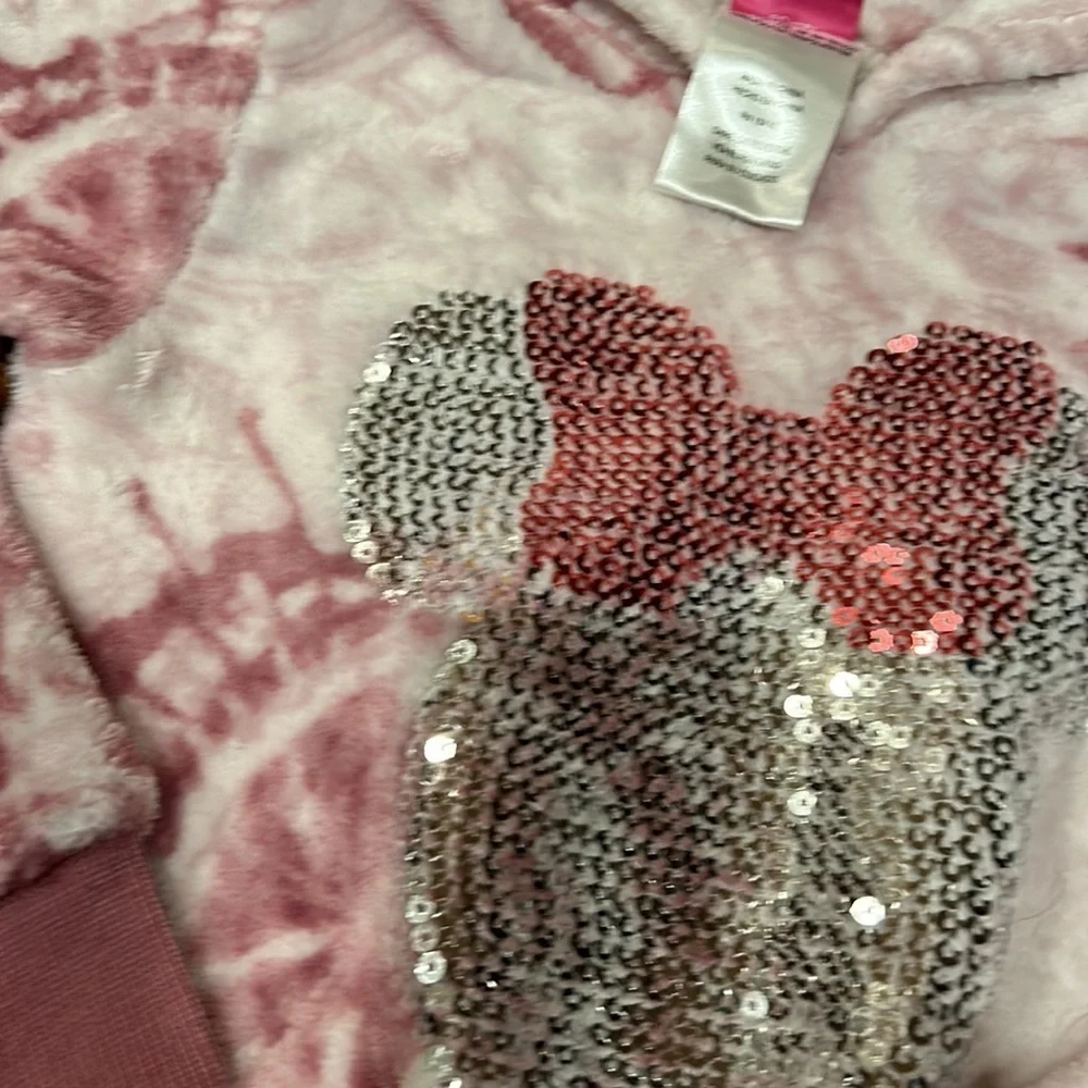 Disney size 4 hoodie Minnie Mouse good condition